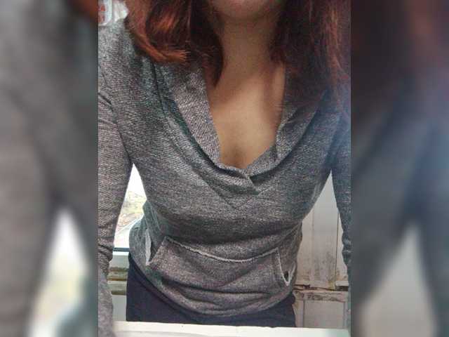 Live sex webcam photo for EvaLovesy #271608512