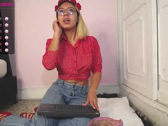 Live sex webcam photo for Angel-lika #271609165