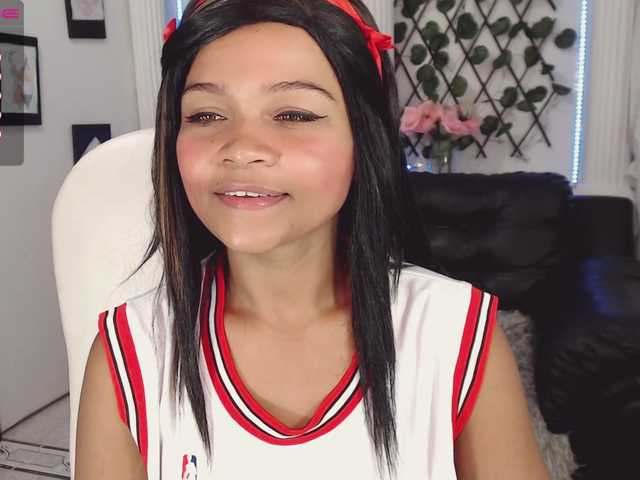 Live sex webcam photo for ivory-19 #271603424