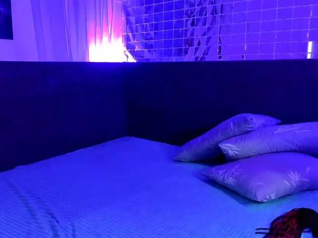 Live sex webcam photo for Sugar-Snake #271606402