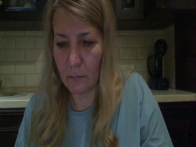 Live sex webcam photo for HeyHeyGrey #271607004