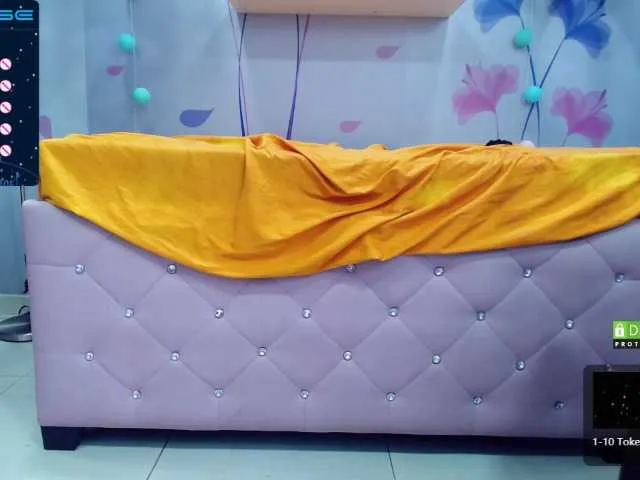 Live sex webcam photo for sweet-latina #271612140