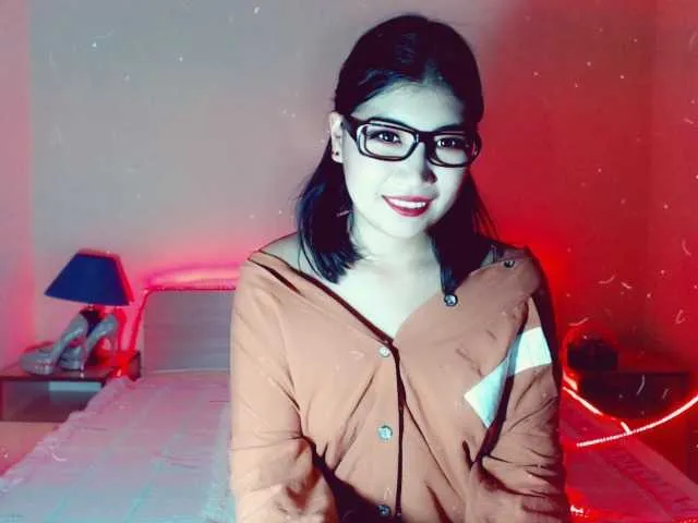 Live sex webcam photo for adellasweety #271612087