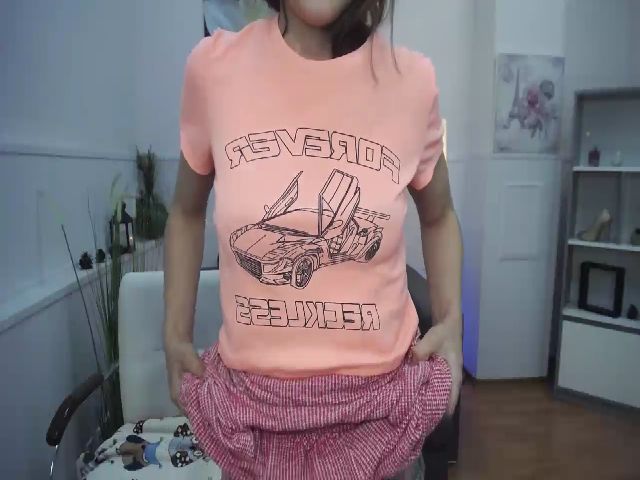 Live sex webcam photo for VickyMurr #271604170