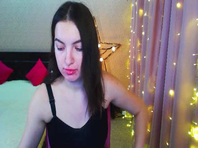 Live sex webcam photo for WildHoneyy #271609875