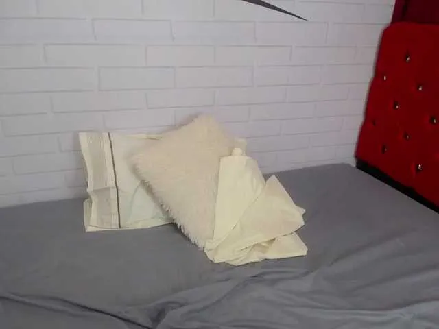 Live sex webcam photo for Electrasexx #271606470