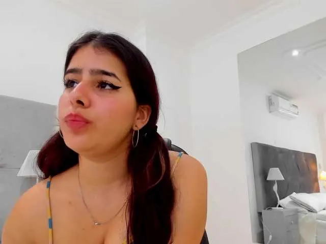 Live sex webcam photo for kahStyles #271611813