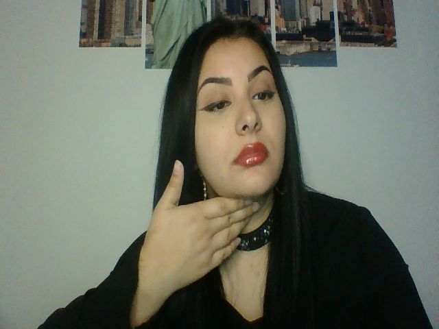 Live sex webcam photo for NicolleMora #271609906