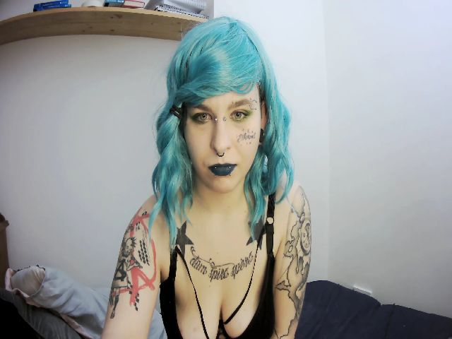 Live sex webcam photo for Lolivn #271604619
