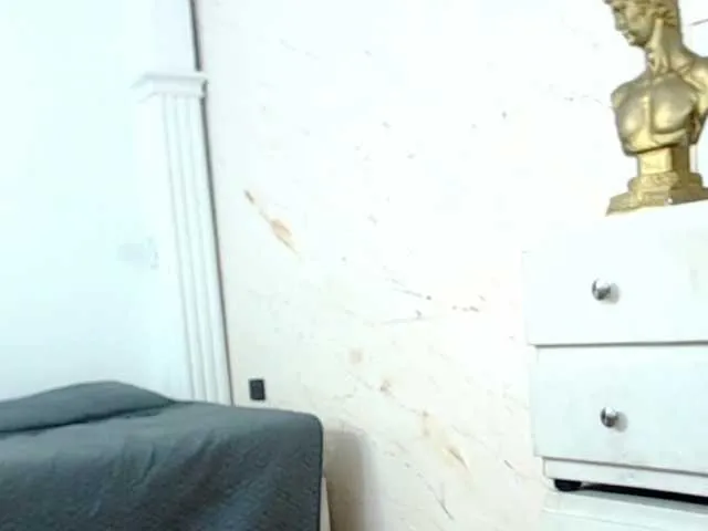 Live sex webcam photo for Anauribe- #271602651