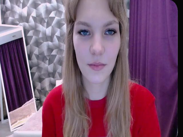 Live sex webcam photo for BonnieBenson_ #271607379