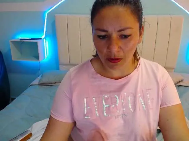 Live sex webcam photo for kasandra- #271611784