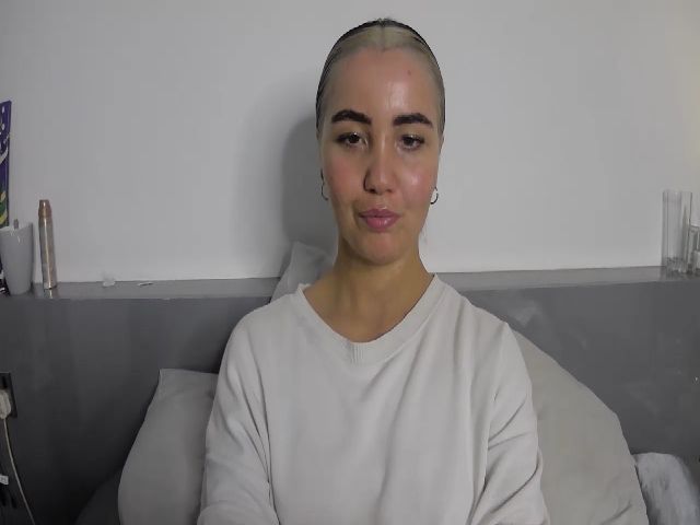 Live sex webcam photo for CharlieSimmsx #271603495