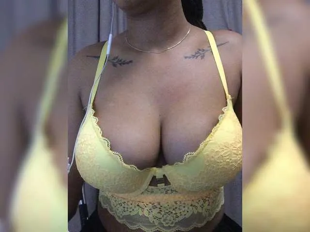 Live sex webcam photo for Milk-milka69 #271611519