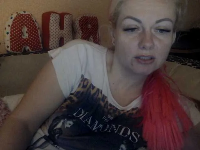 Live sex webcam photo for melek-7250 #271625242