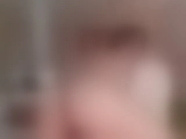 Live sex webcam photo for EllieMitchell #287929366