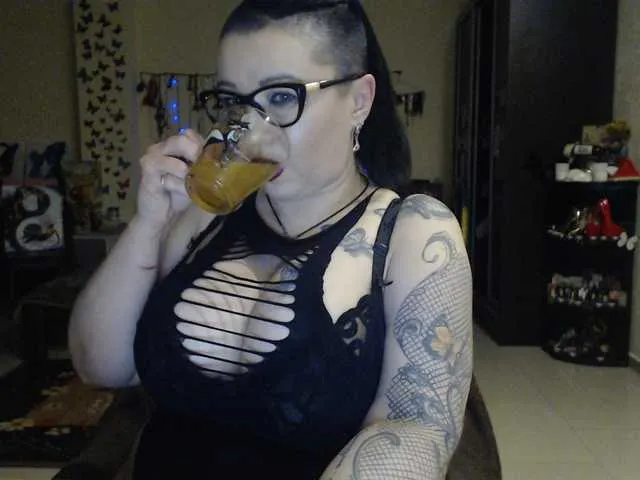Live sex webcam photo for BlackCatxx #271615327
