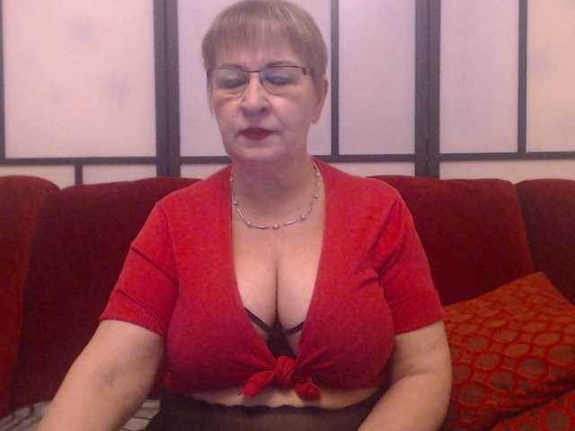 Live sex webcam photo for SugarBoobs #271621375