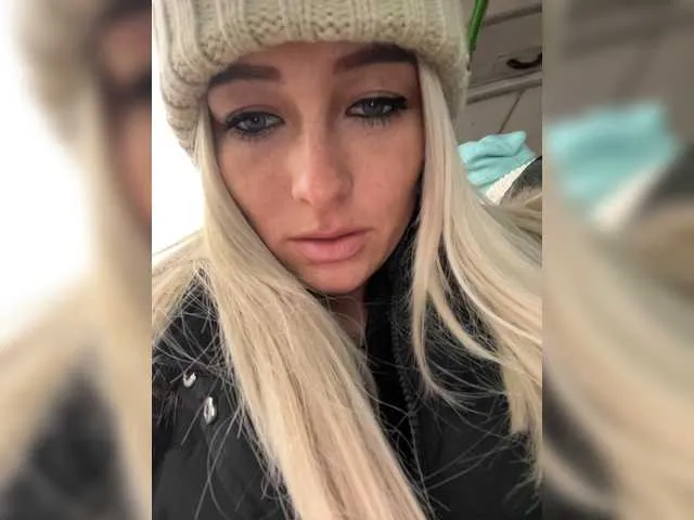 Live sex webcam photo for Kisa-Gav #271620668