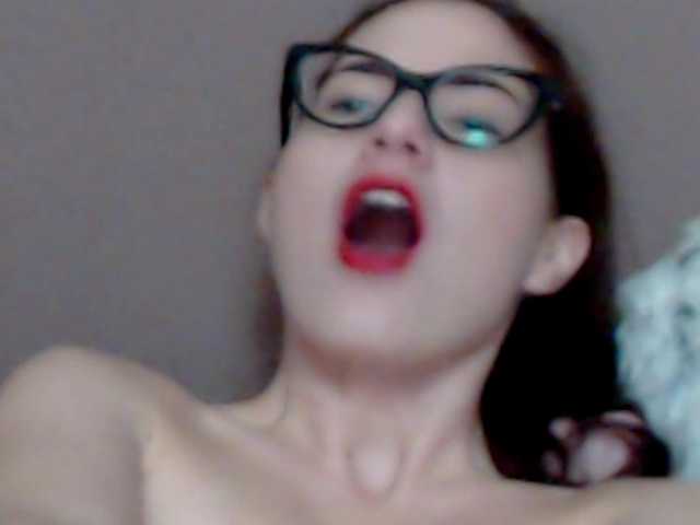 Live sex webcam photo for xLolaBloomx #271621530