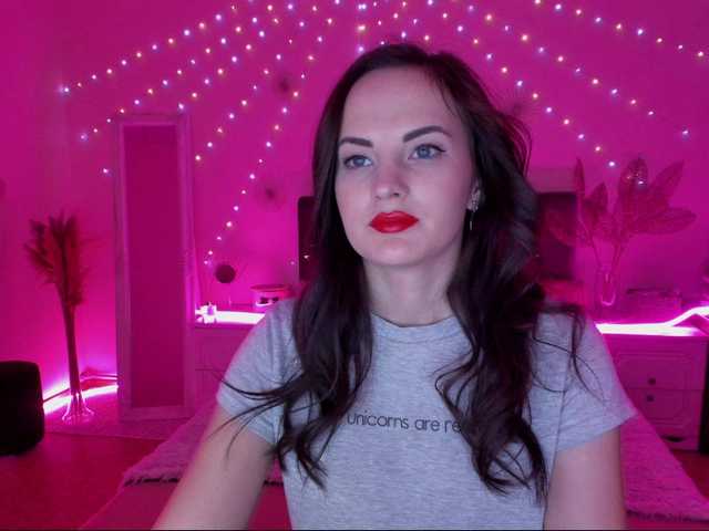 Live sex webcam photo for MerlinTeen #271621309