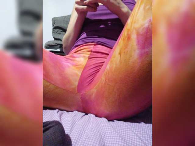 Live sex webcam photo for Lisonya #271625797