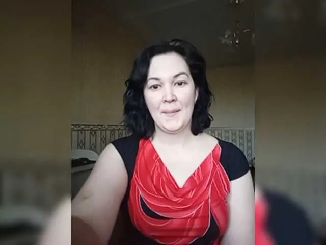 Live sex webcam photo for Mia883 #271618355
