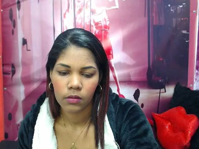 Live sex webcam photo for SlaveAnnyxxx #271621454