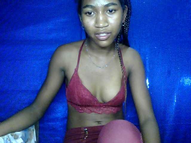 Live sex webcam photo for my-love10 #271625592