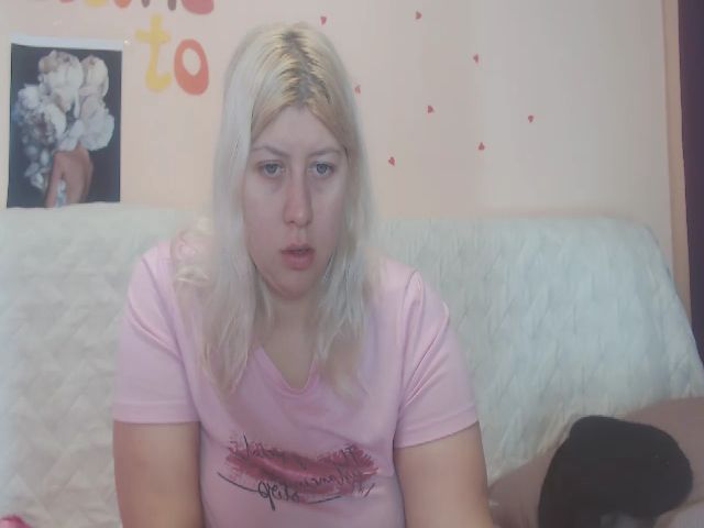 Live sex webcam photo for Kylie_Pag #271618021