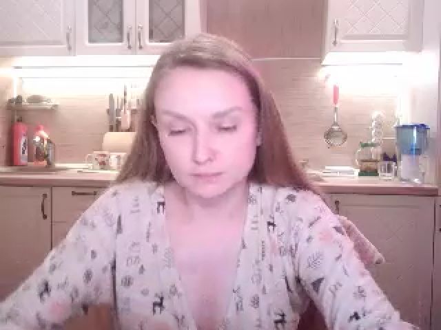 Live sex webcam photo for JaneGrey111 #271623337