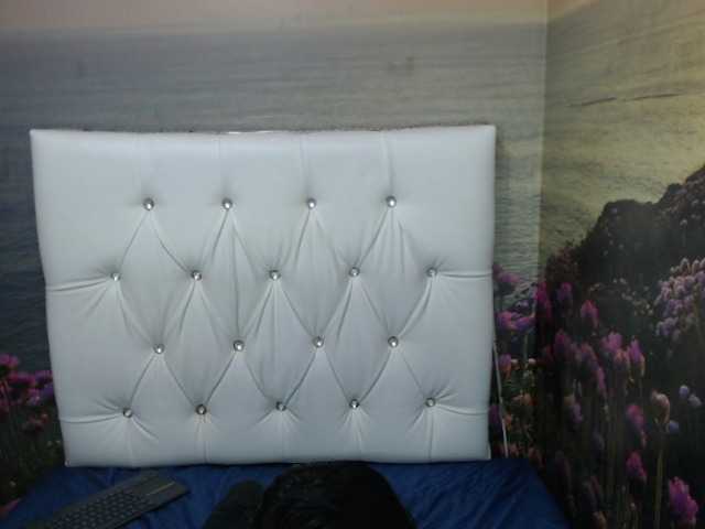 Live sex webcam photo for JuliaReeves #271621821