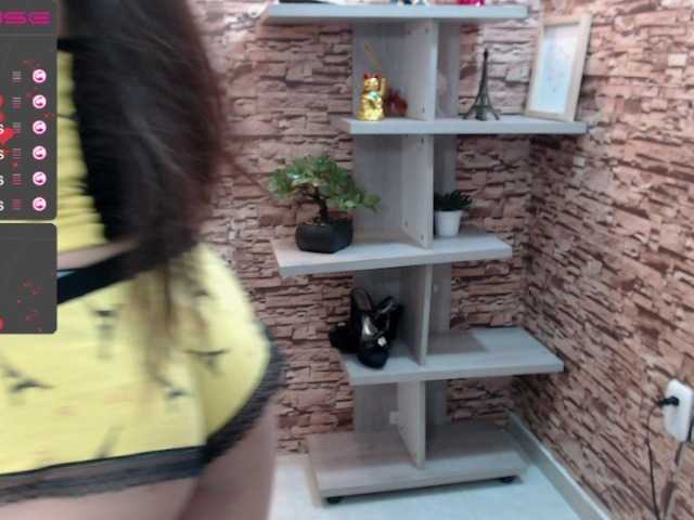 Live sex webcam photo for Lu-baby #271615888