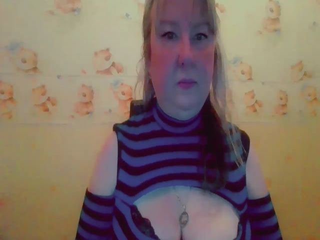 Live sex webcam photo for Christine31 #271619429