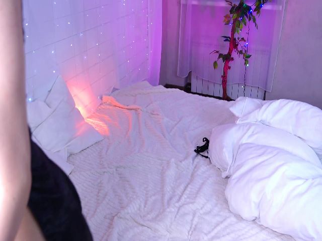 Live sex webcam photo for LiridaLake #271623362