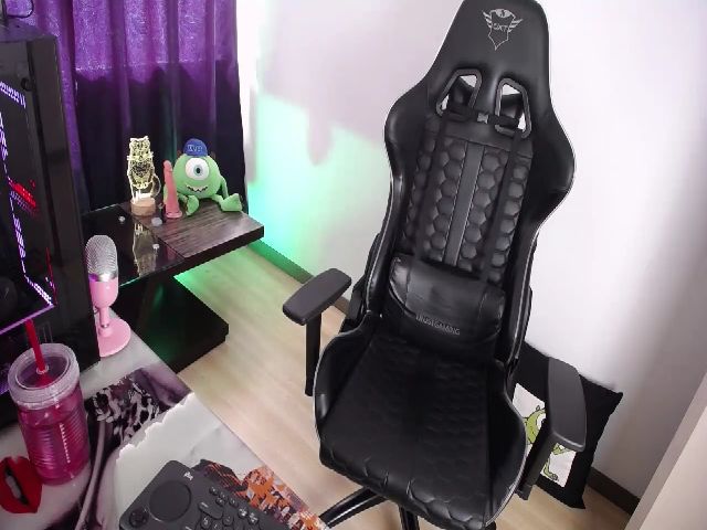 Live sex webcam photo for BiancaMiller #271623815