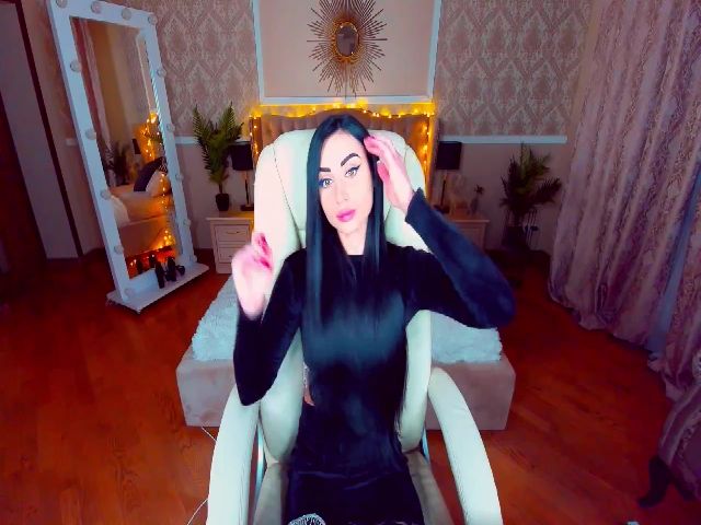 Live sex webcam photo for MeowRebeka #271616235