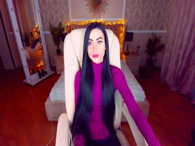 Live sex webcam photo for MeowRebeka #271617465