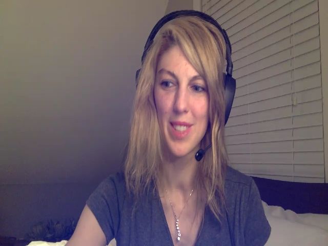 Live sex webcam photo for RavenRubyRose #271616495