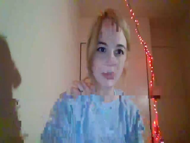 Live sex webcam photo for Leeanamae #271617311