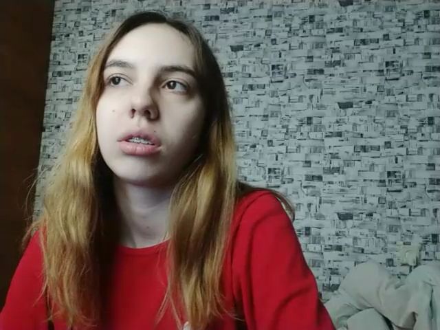 Live sex webcam photo for Tessa005 #271624353
