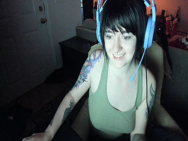 Live sex webcam photo for CognitivePunk #271625858