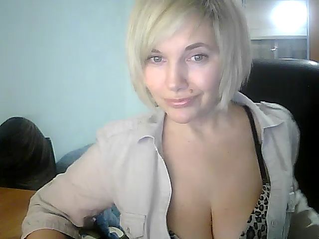 Live sex webcam photo for Vivid_Glance #271626388