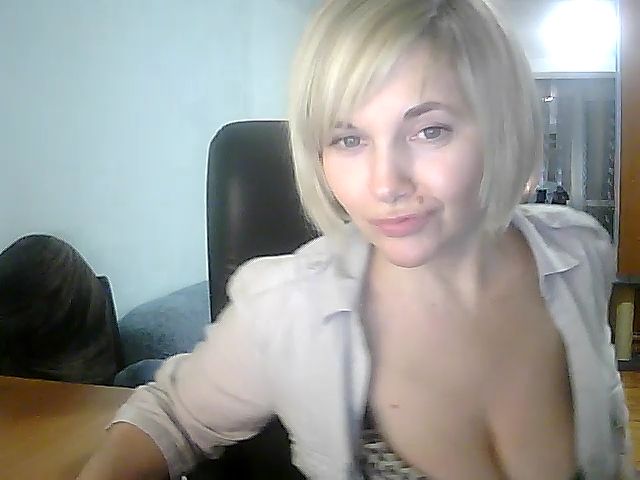 Live sex webcam photo for Vivid_Glance #271628055