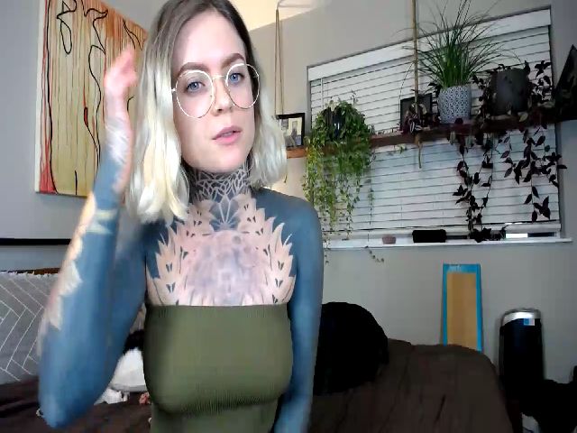 Live sex webcam photo for ViVerdure #271616644