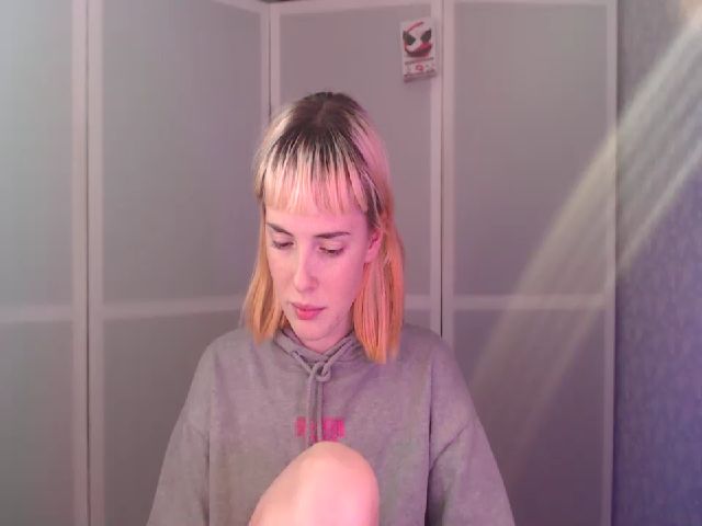 Live sex webcam photo for Matilda666 #271627237
