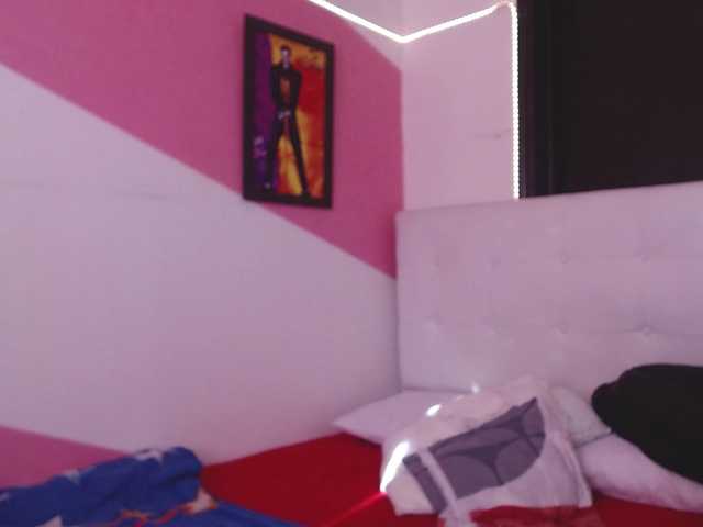 Live sex webcam photo for eva-hot #271621813