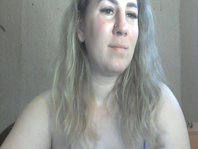 Live sex webcam photo for ChrystalBella #271619574