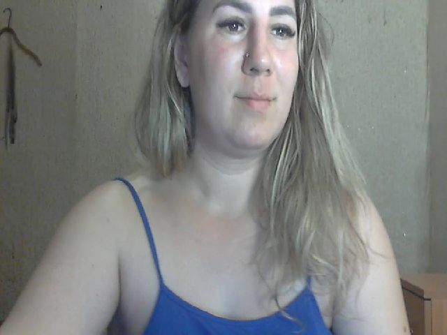 Live sex webcam photo for ChrystalBella #271626804