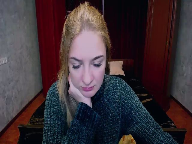 Live sex webcam photo for Sweet__cheeks #271622406